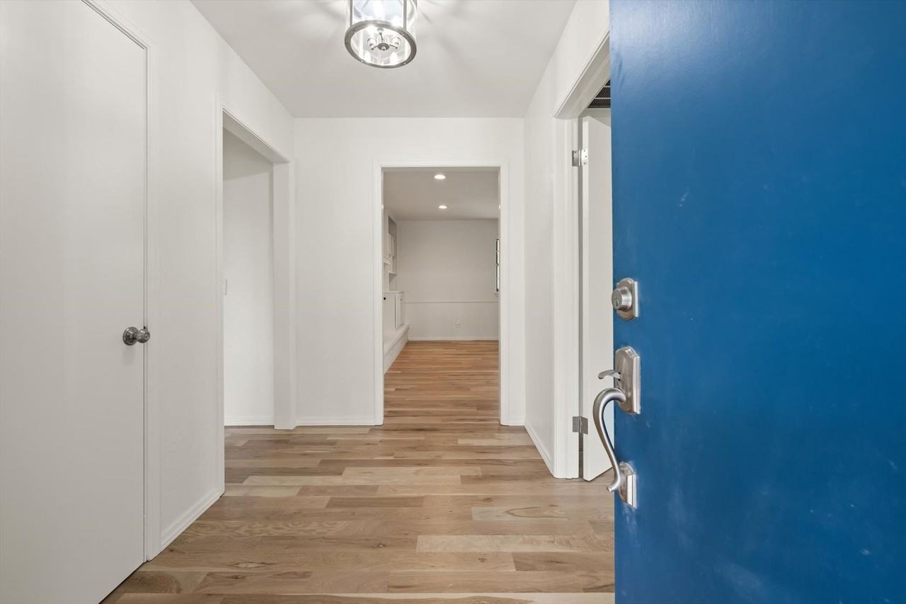 14100 Constitution Ave - Photo 4 of 45