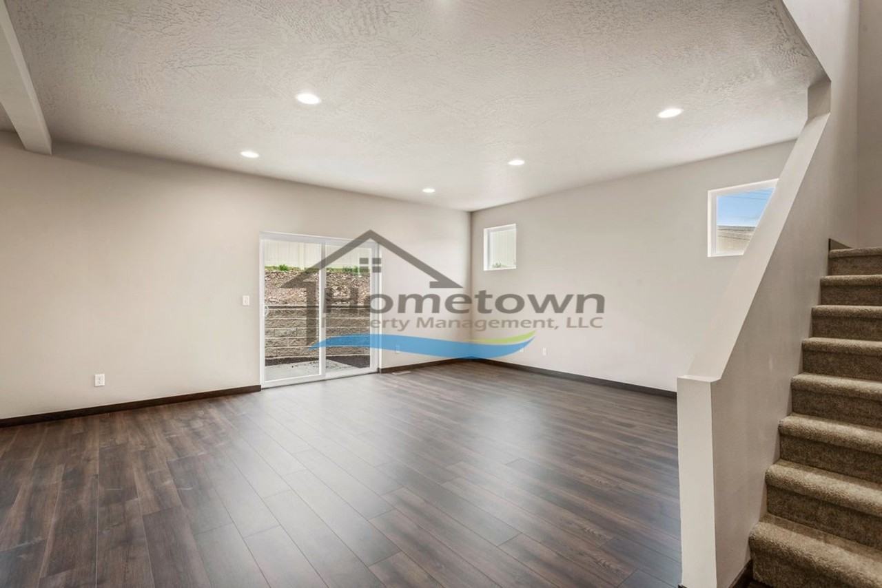 5289 W Gumwood Cir - Photo 4 of 50