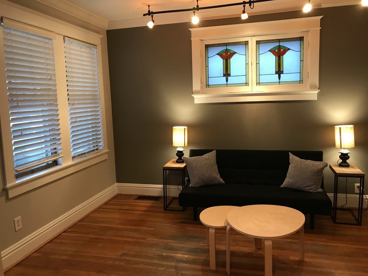 5811 Southwest Ave - Photo 3 of 13