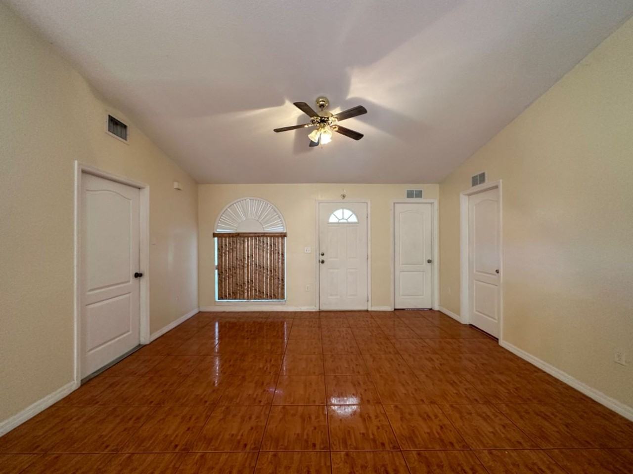 1617 Redfin Drive - Photo 7 of 20