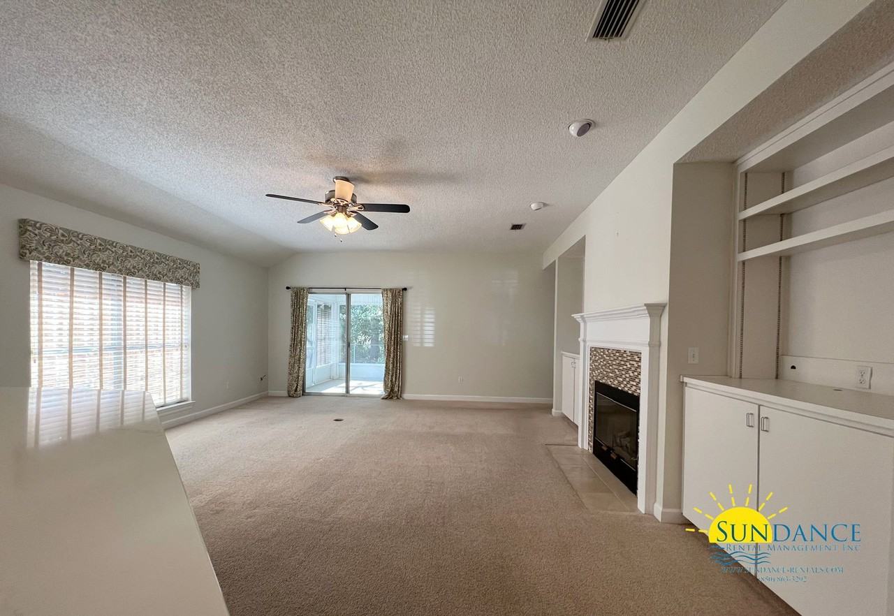 451 Forest Glen Pl - Photo 3 of 29