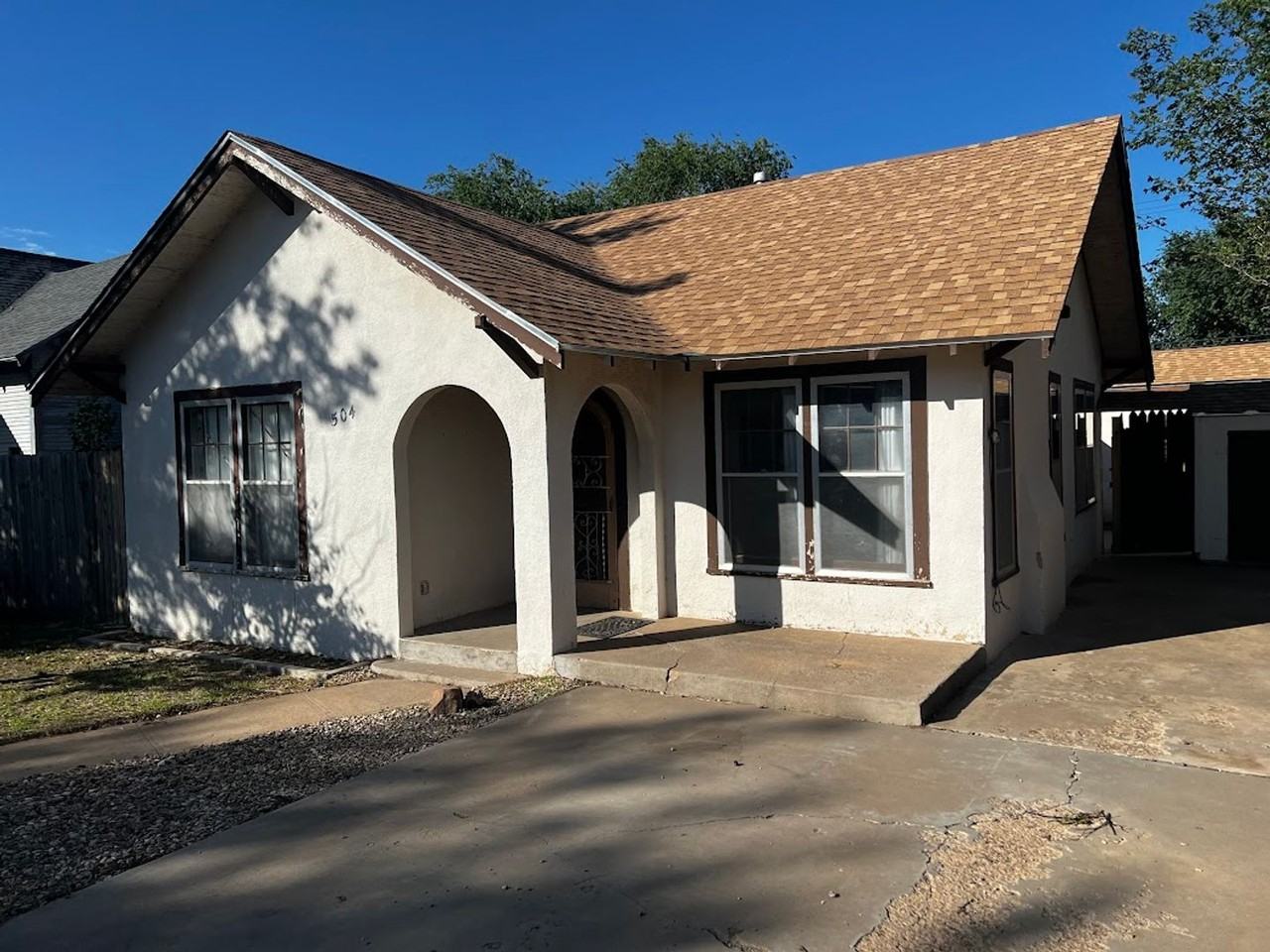 504 S Avenue B - Photo 4 of 19