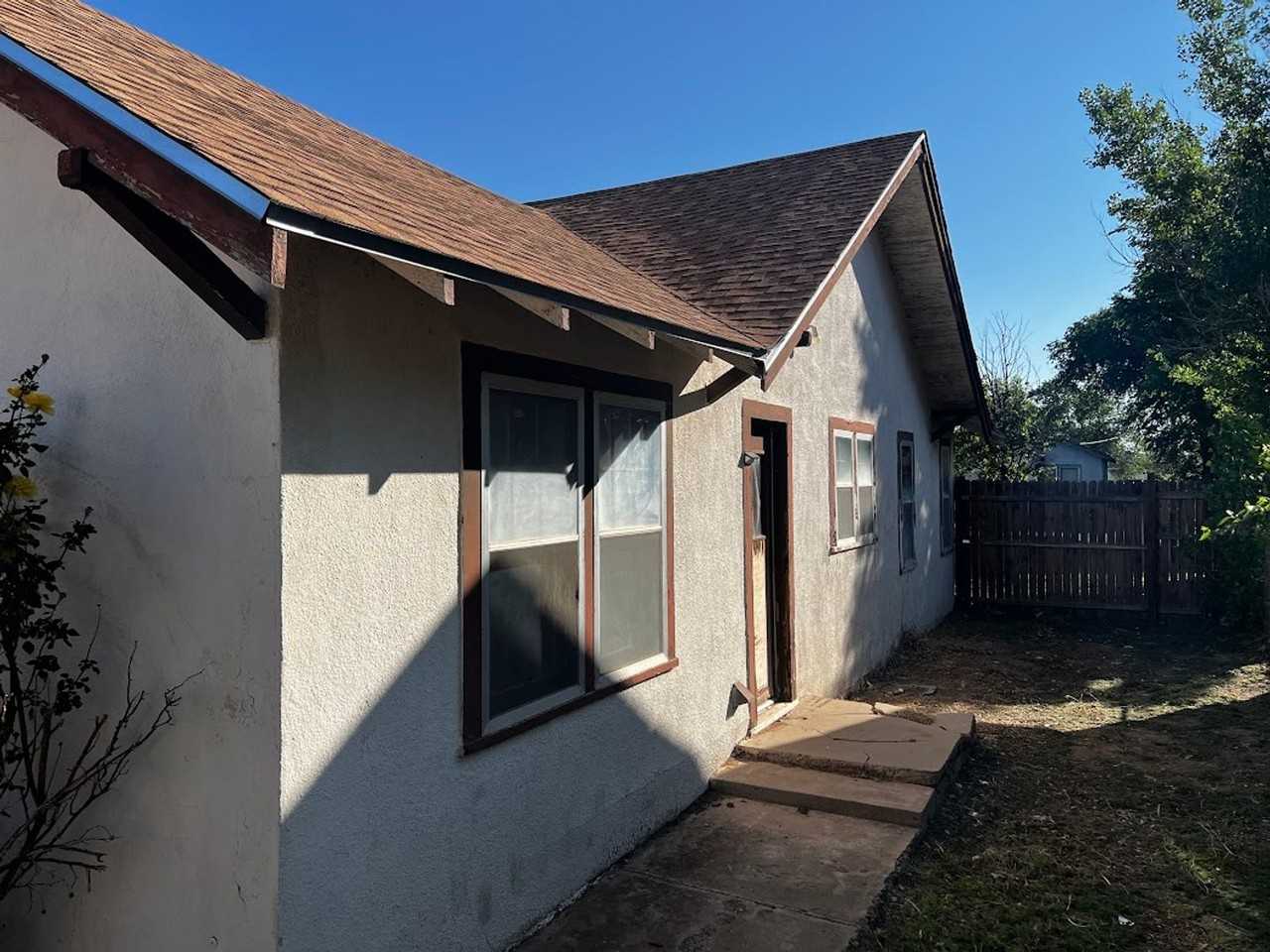 504 S Avenue B - Photo 5 of 19