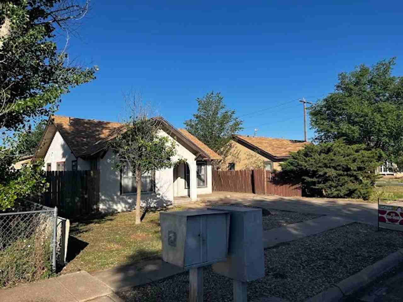 504 S Avenue B - Photo 6 of 19