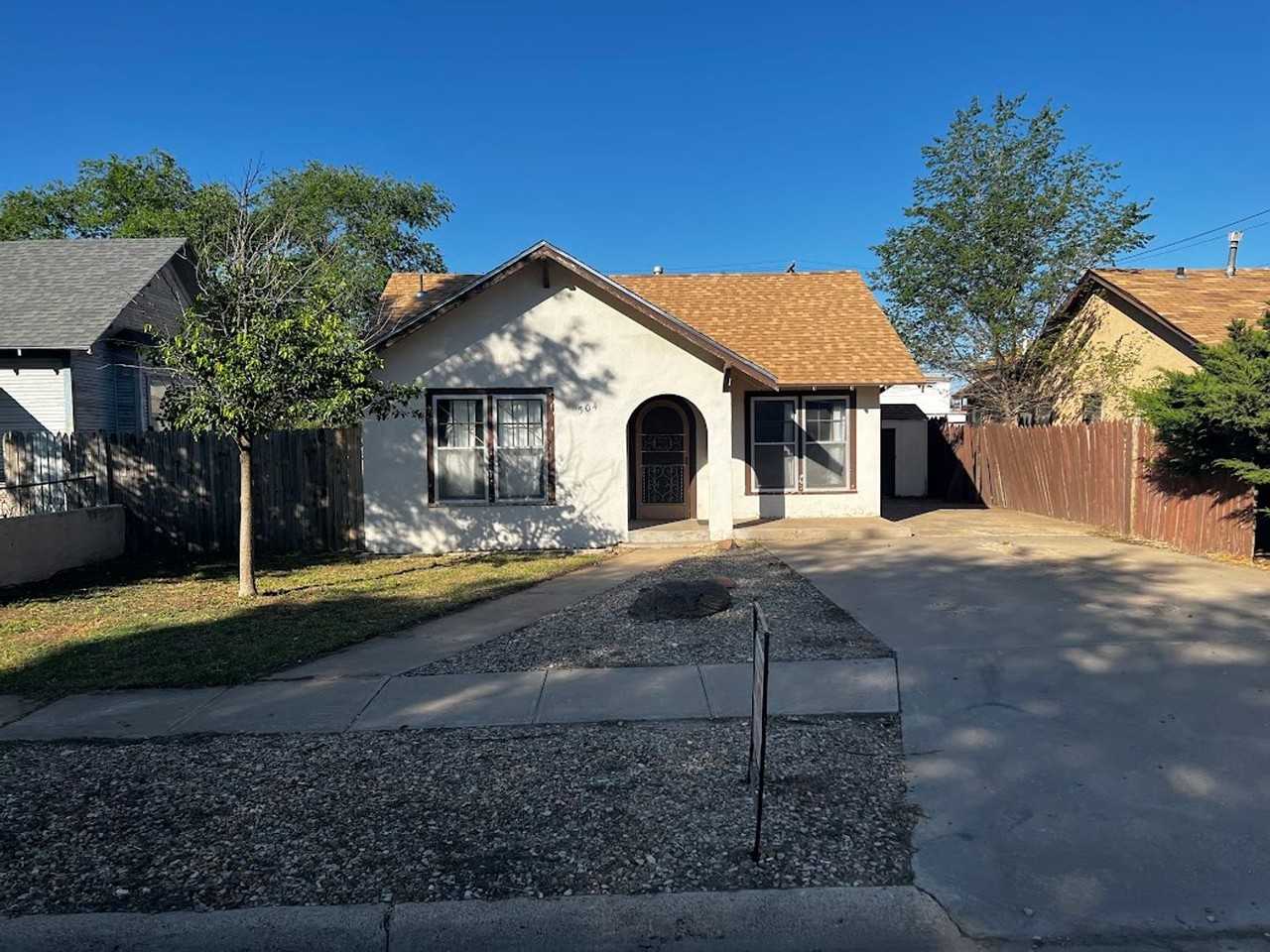 504 S Avenue B - Photo 7 of 19