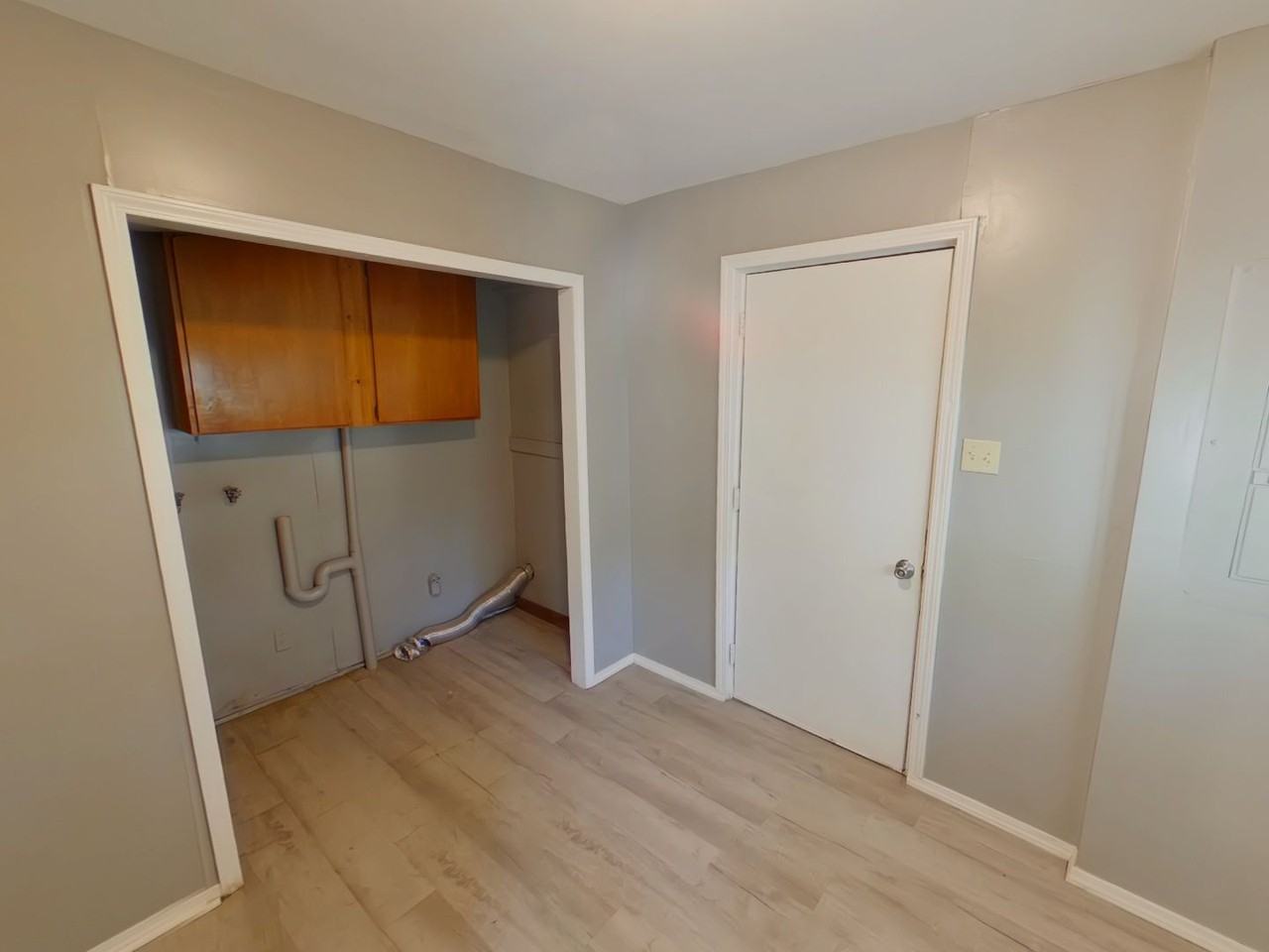 1849 S Spruce St - Photo 6 of 12