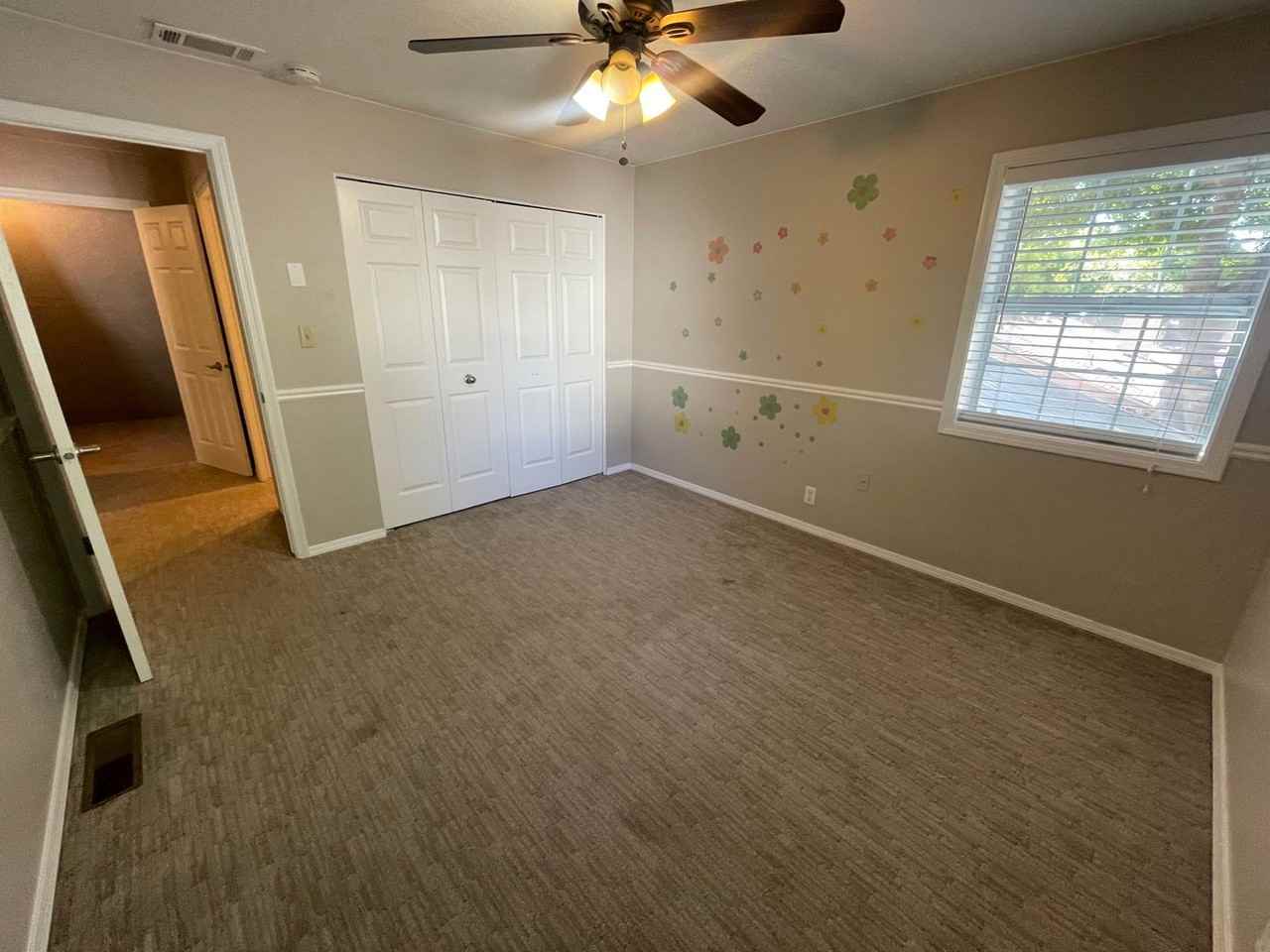 2720 Santa Clara Dr - Photo 4 of 24