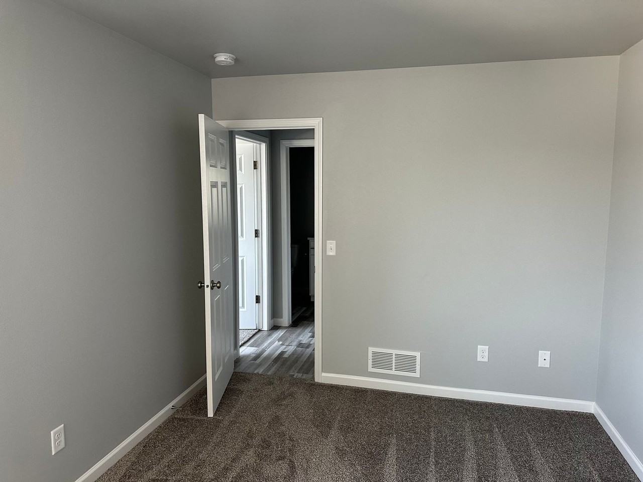 102 Marshall Loop - Photo 5 of 23