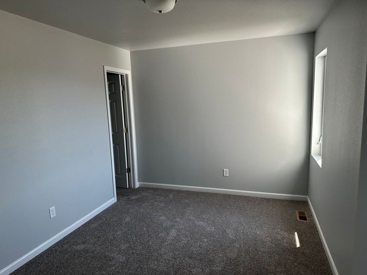 102 Marshall Loop - Photo 6 of 23