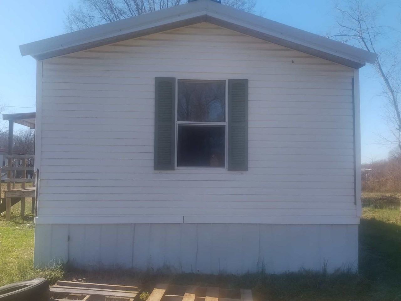 310 Mathis Rd - Photo 2 of 17