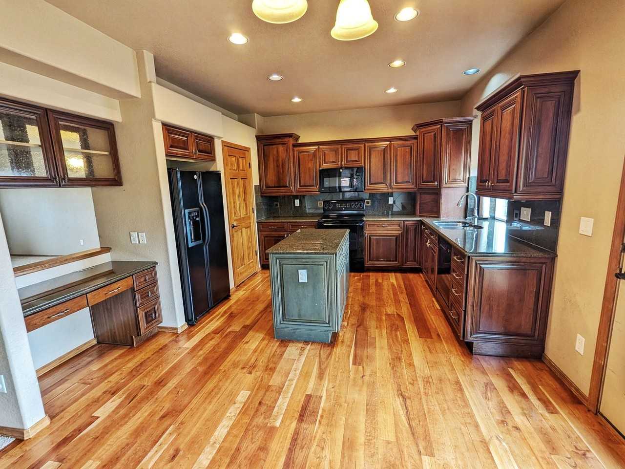 6220 Tin Star Dr - Photo 7 of 35