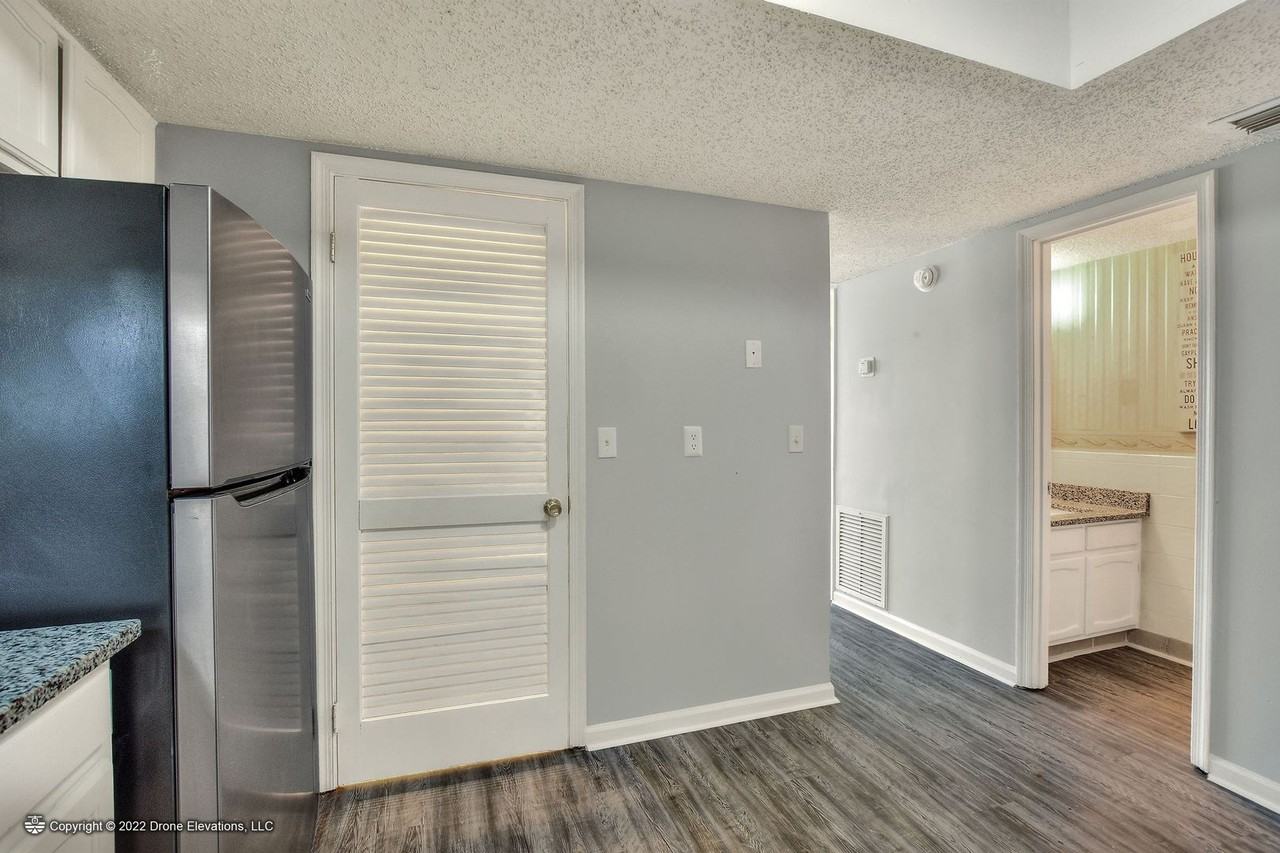 1866 Avenue Q Sw - Photo 7 of 21
