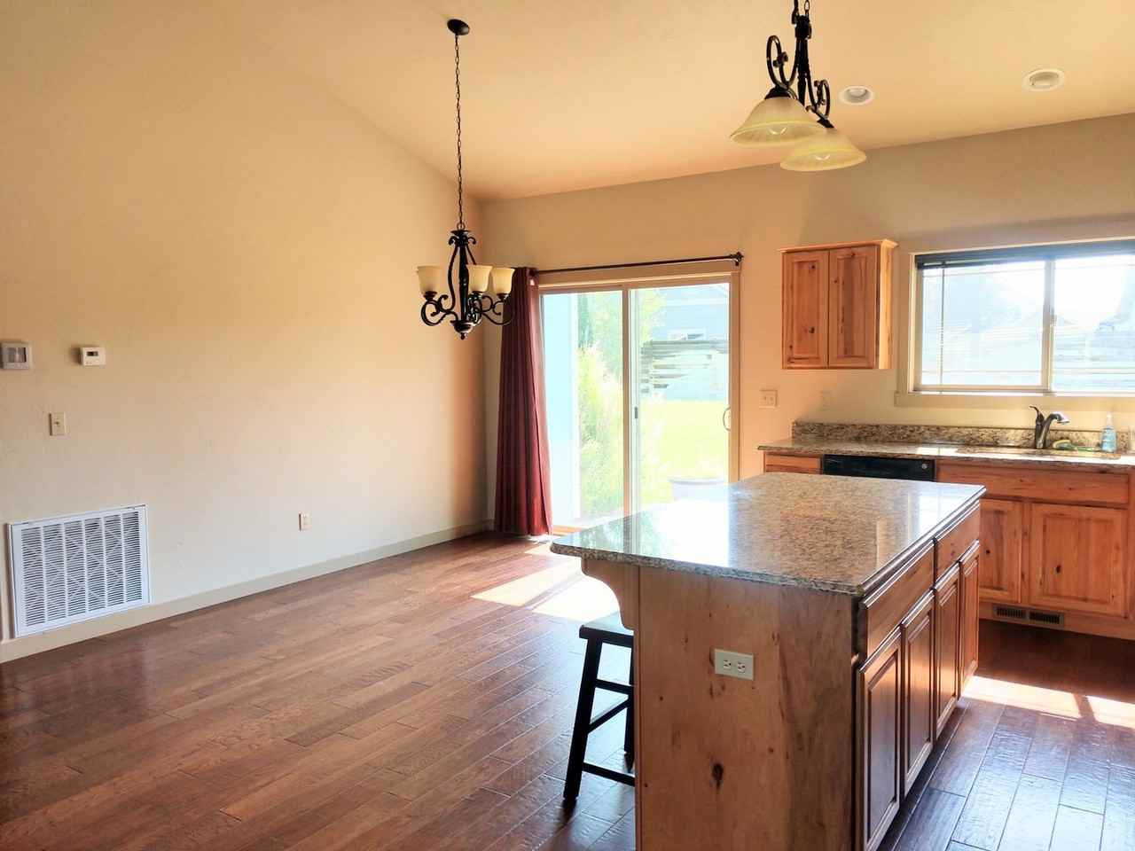 114 Owl Creek Trl - Photo 3 of 21