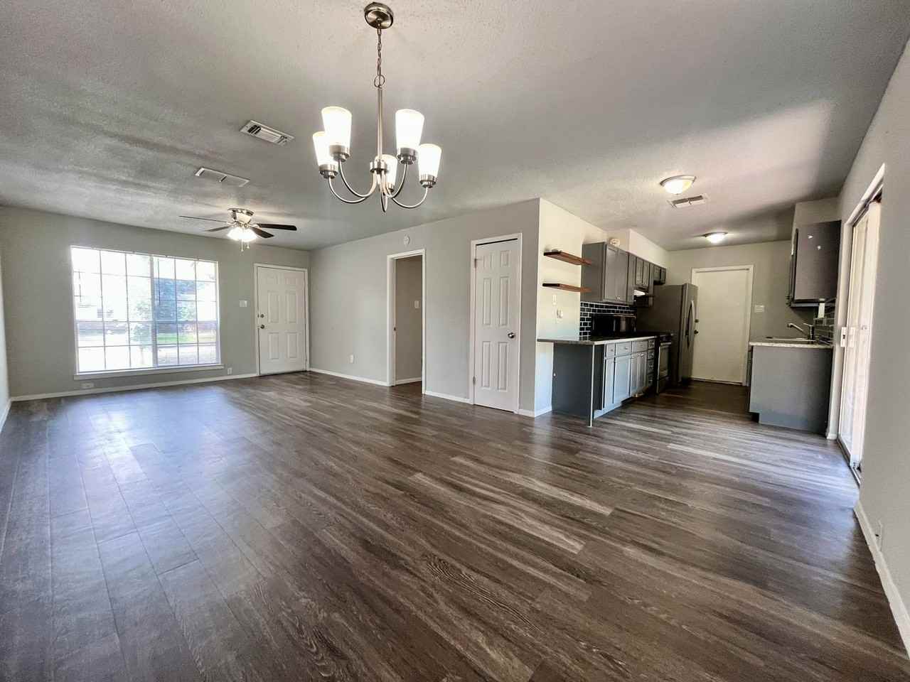 5019 Ed White Street - Photo 6 of 14