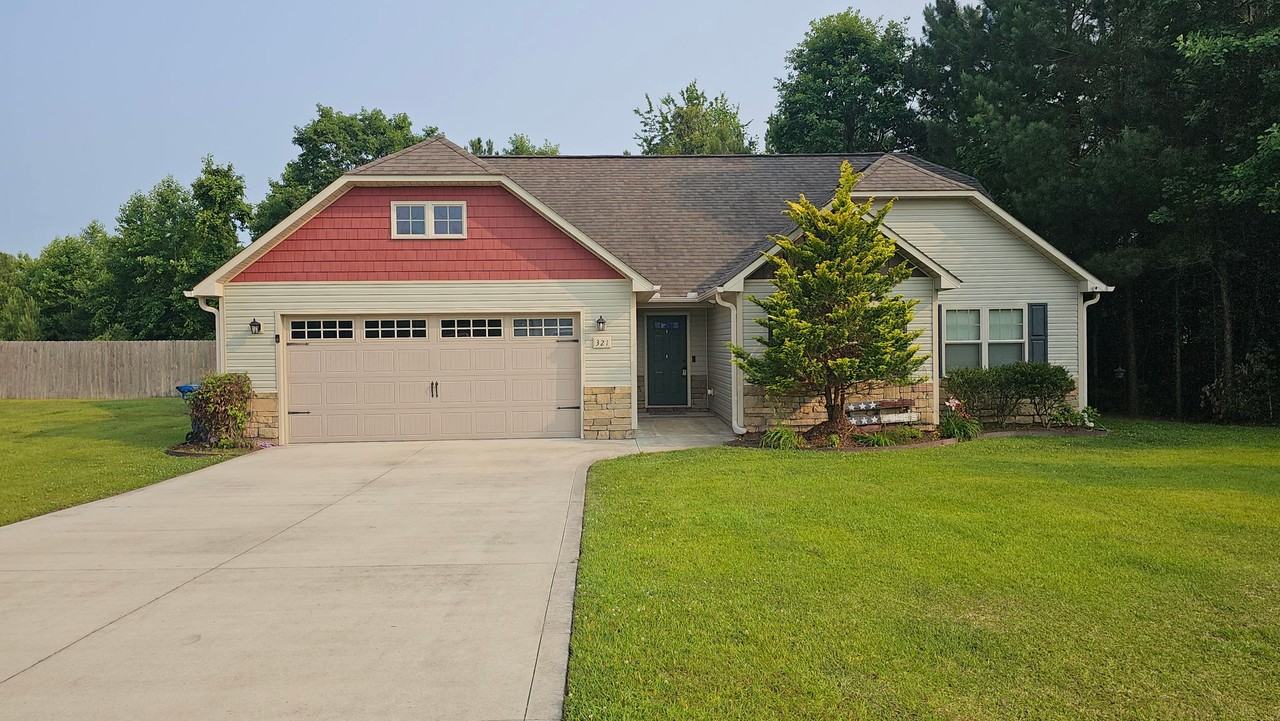 321 Murphy Dr - Photo 2 of 2
