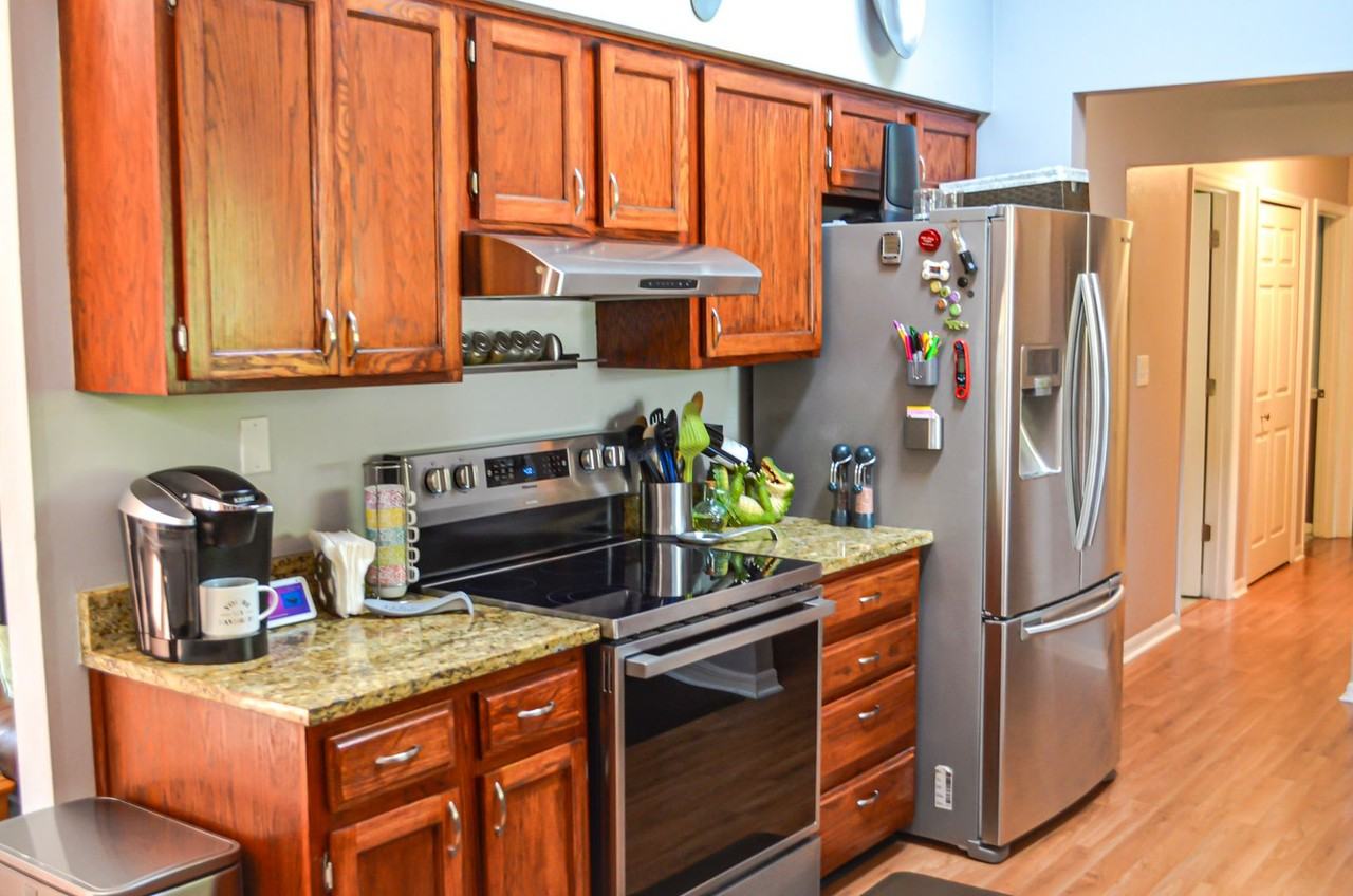 10930 Nw 35th Pl - Photo 4 of 24