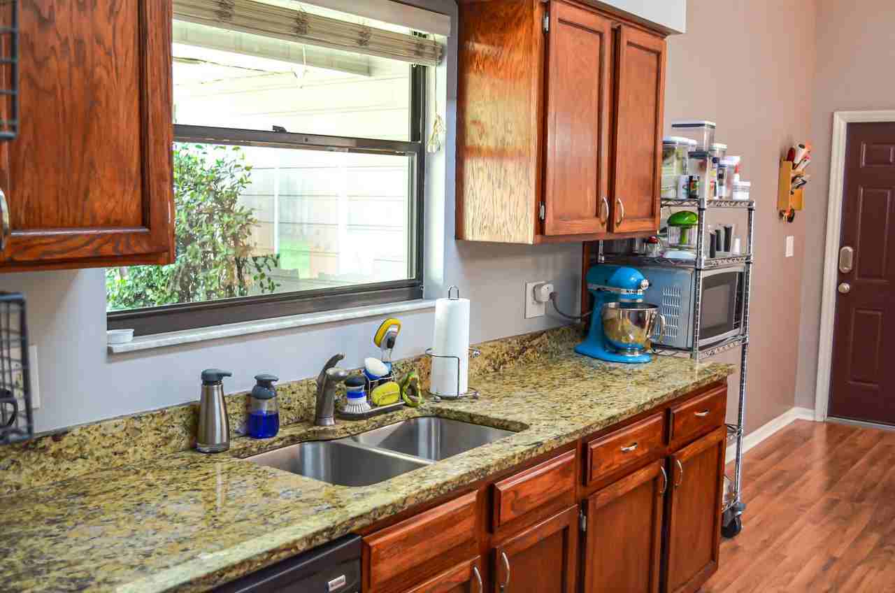10930 Nw 35th Pl - Photo 6 of 24