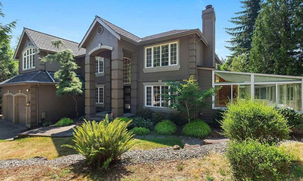 16759 Southeast 48th Place - Photo 2 of 24