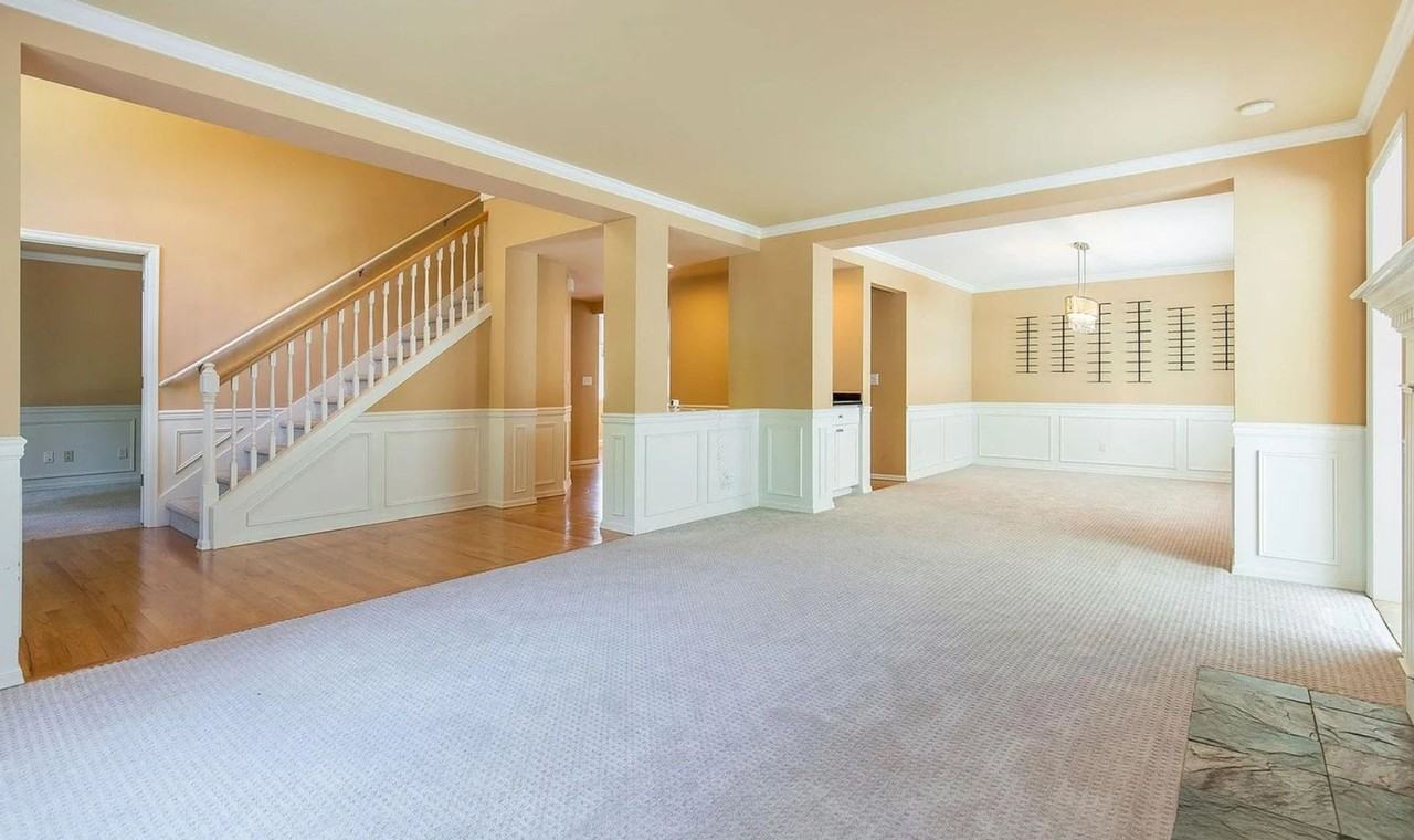 16759 Southeast 48th Place - Photo 7 of 24