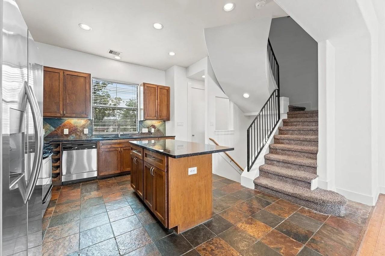 2026 Tuam St - Photo 2 of 33