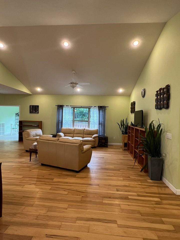 903 Oxford Dr - Photo 7 of 18