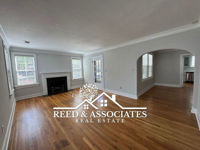 405 S Reese St - Photo 3 of 15