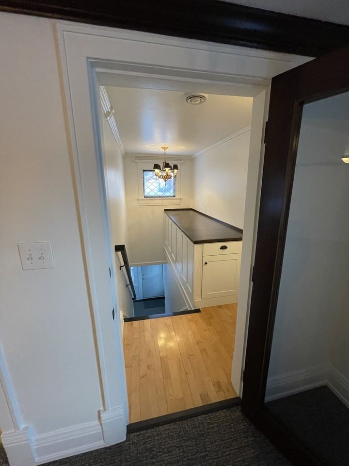 2408 4th St Ne #2 - Photo 5 of 19