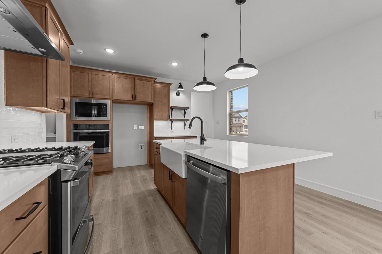 512 Sunflower Trl #NA - Photo 6 of 16