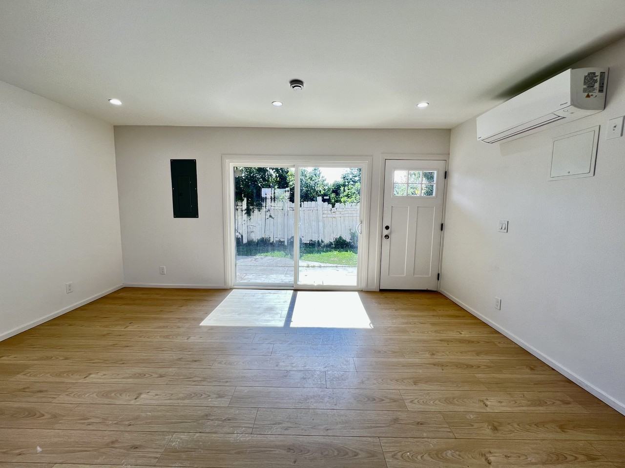 3118 1/2 W 109th St #3-4 - Photo 6 of 19