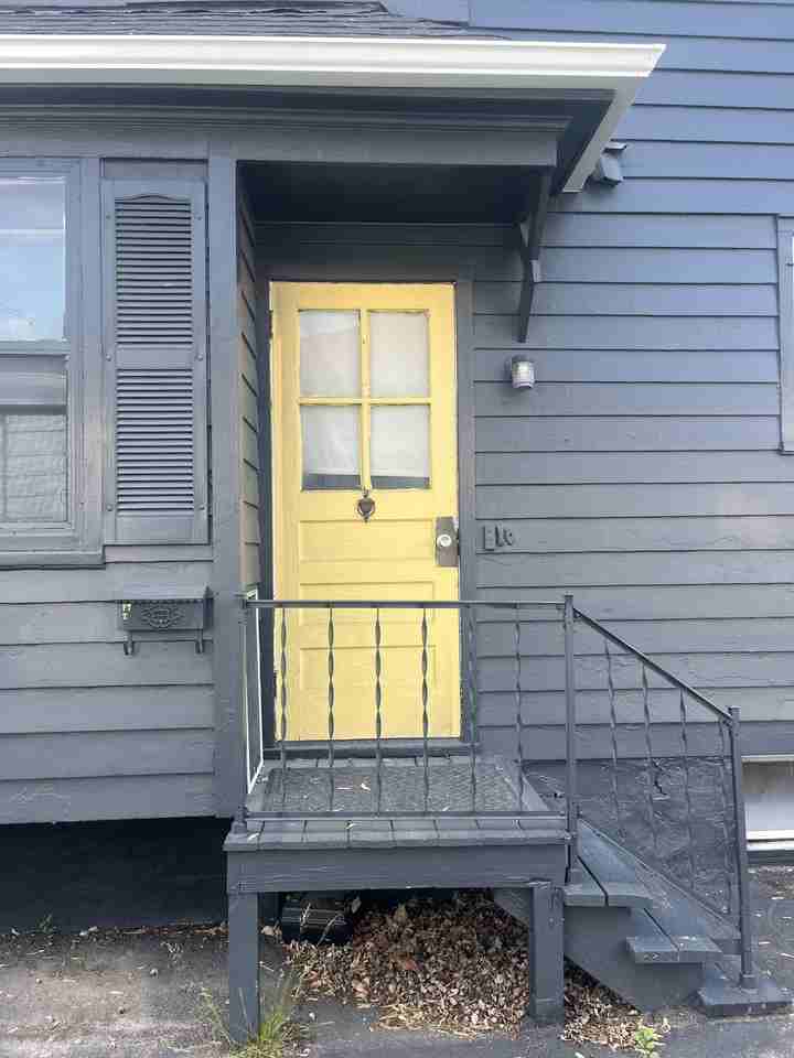 28 Glenwood Blvd #2ndFL - Photo 2 of 12