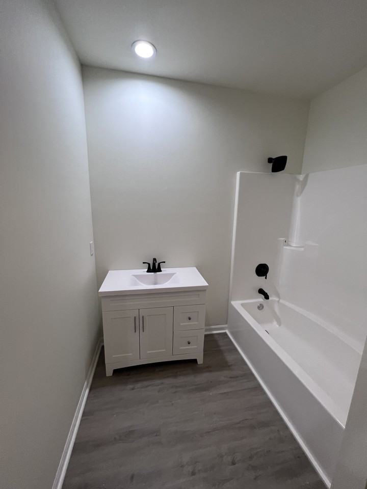 849 1st St #C - Photo 4 of 14