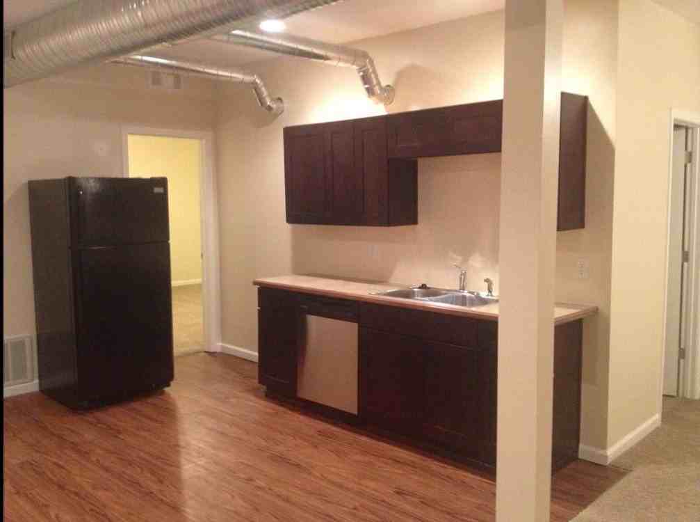 532 Forest Ave Apt 2 #NA - Photo 4 of 11