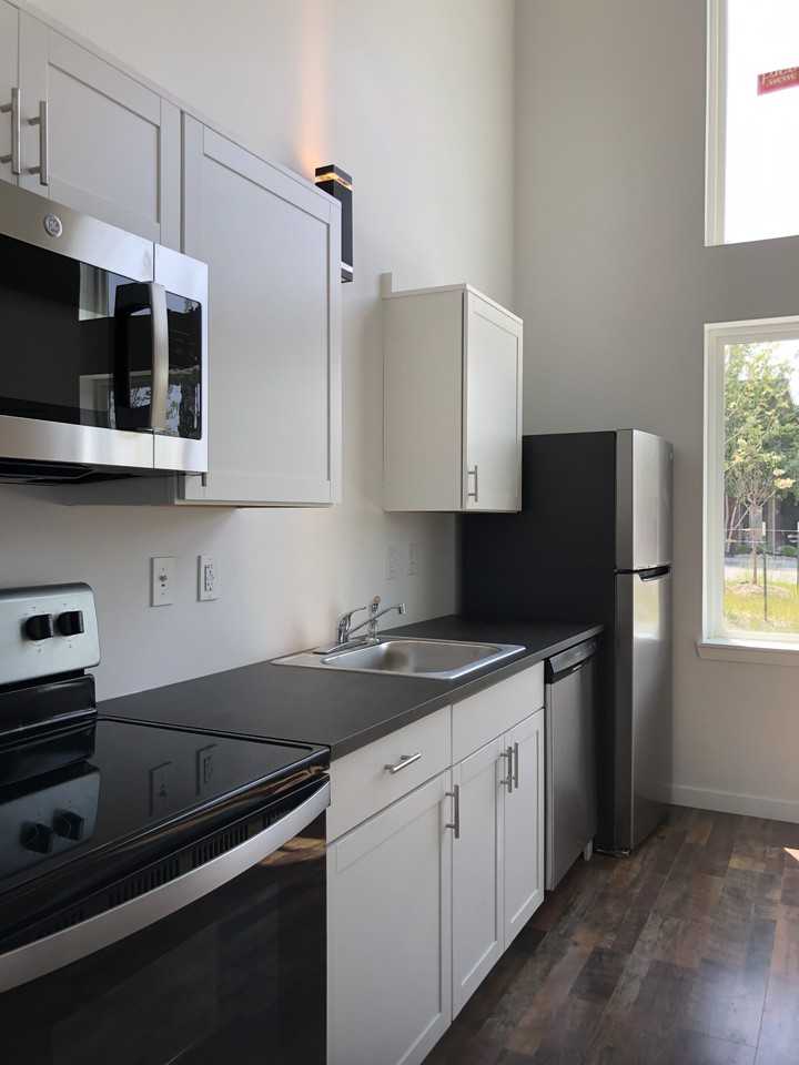 401 Charlotte St #111 - Photo 7 of 26