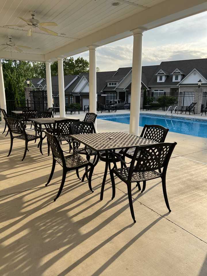 510 Bowerwood Cir - Photo 2 of 18