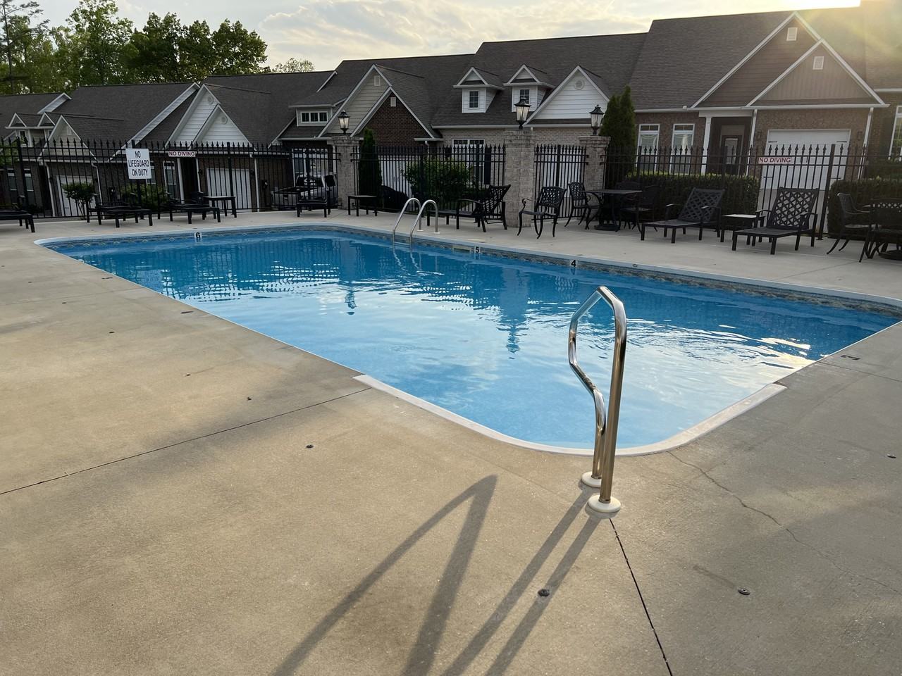 510 Bowerwood Cir - Photo 3 of 18