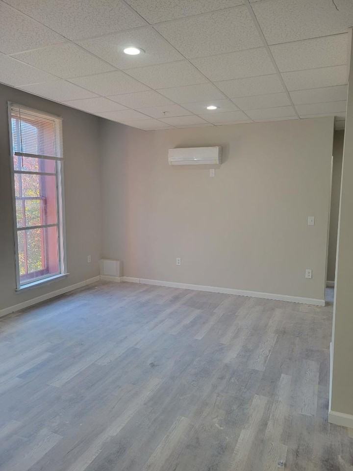 6 W Washington St - Photo 3 of 20