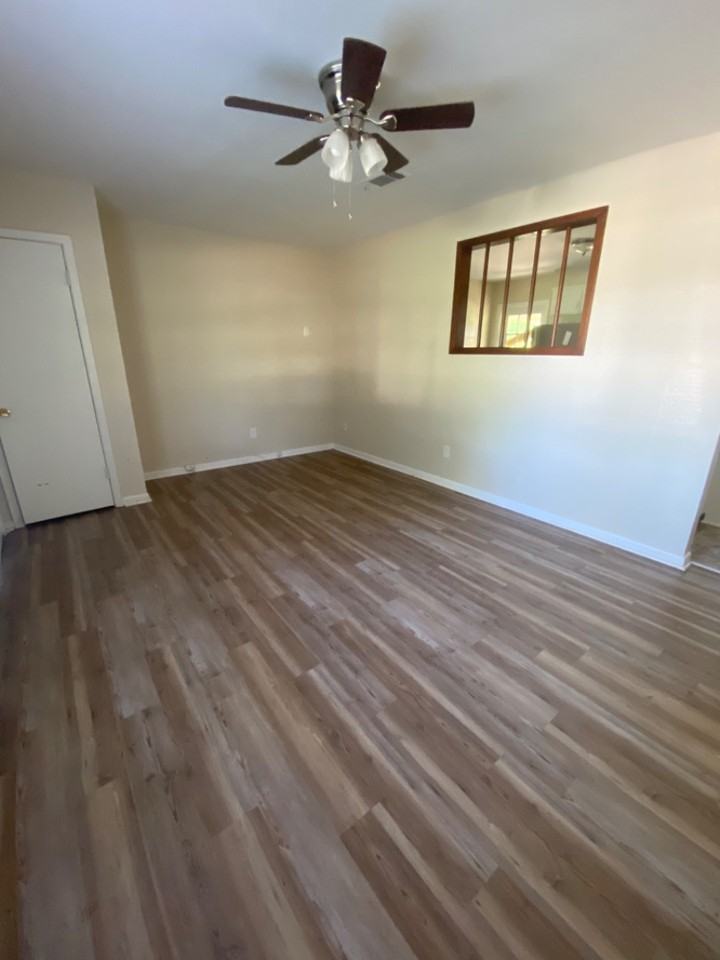 5409 Daffodil Ave - Photo 5 of 16