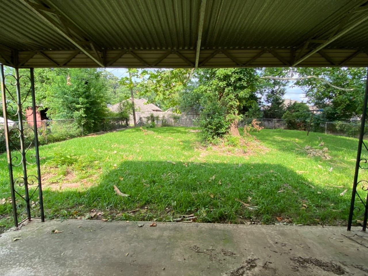 5409 Daffodil Ave - Photo 6 of 16