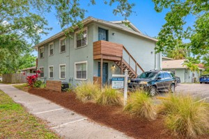 featured image of 6829 S Desoto St