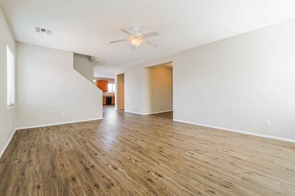 38241 W Padilla St - Photo 4 of 17