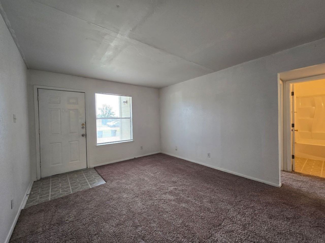 1305 Quail Cir #A - Photo 5 of 19