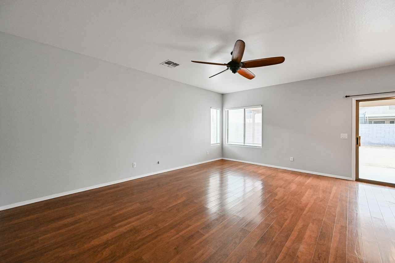 10950 West Royal Palm Road - Photo 2 of 24