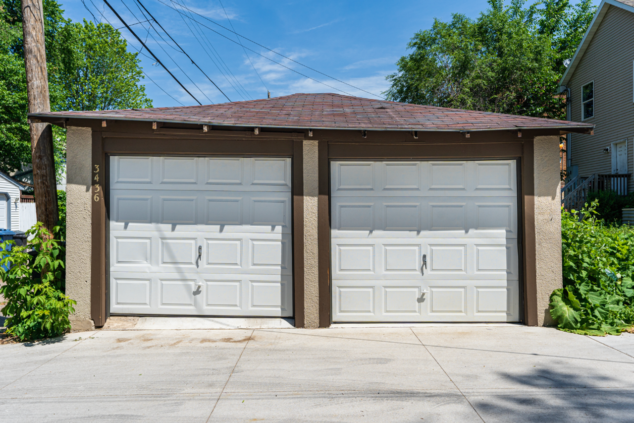 3436 Stevens Avenue - Photo 2 of 3