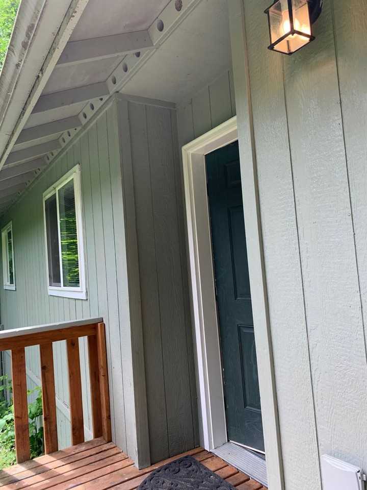 110 E Peyton Pl - Photo 2 of 13