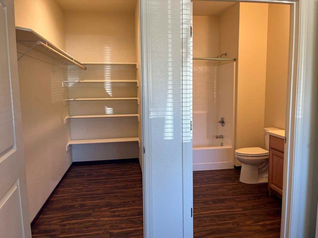 481 Nunneley Rd - Photo 4 of 7