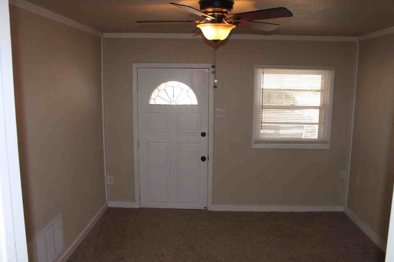 4414 45th Street - Photo 2 of 28