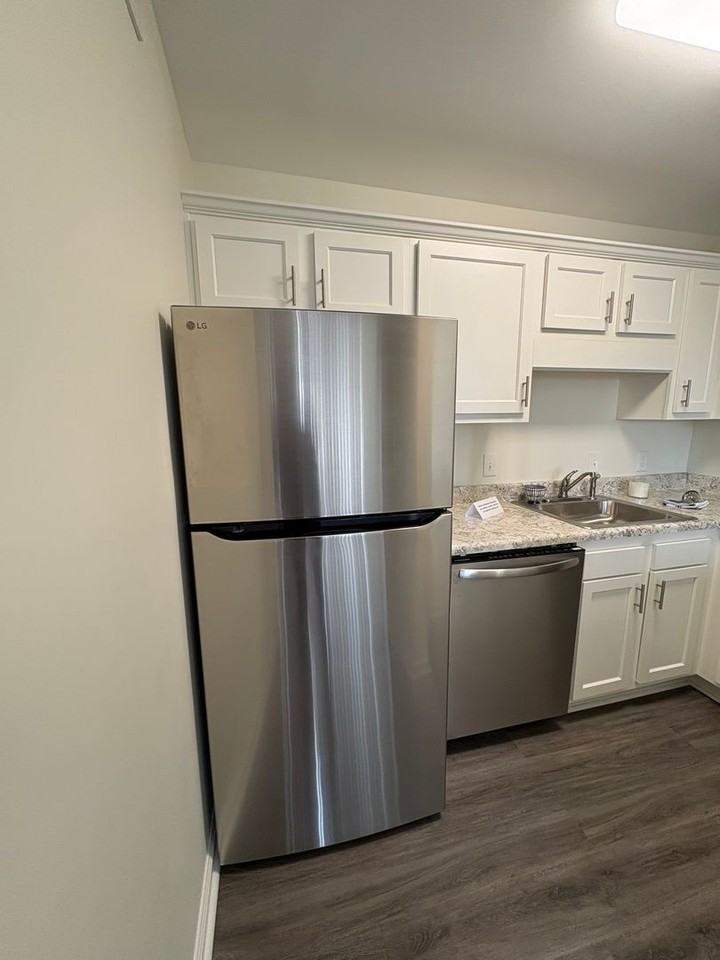 1325 31st St S #B - Photo 5 of 12