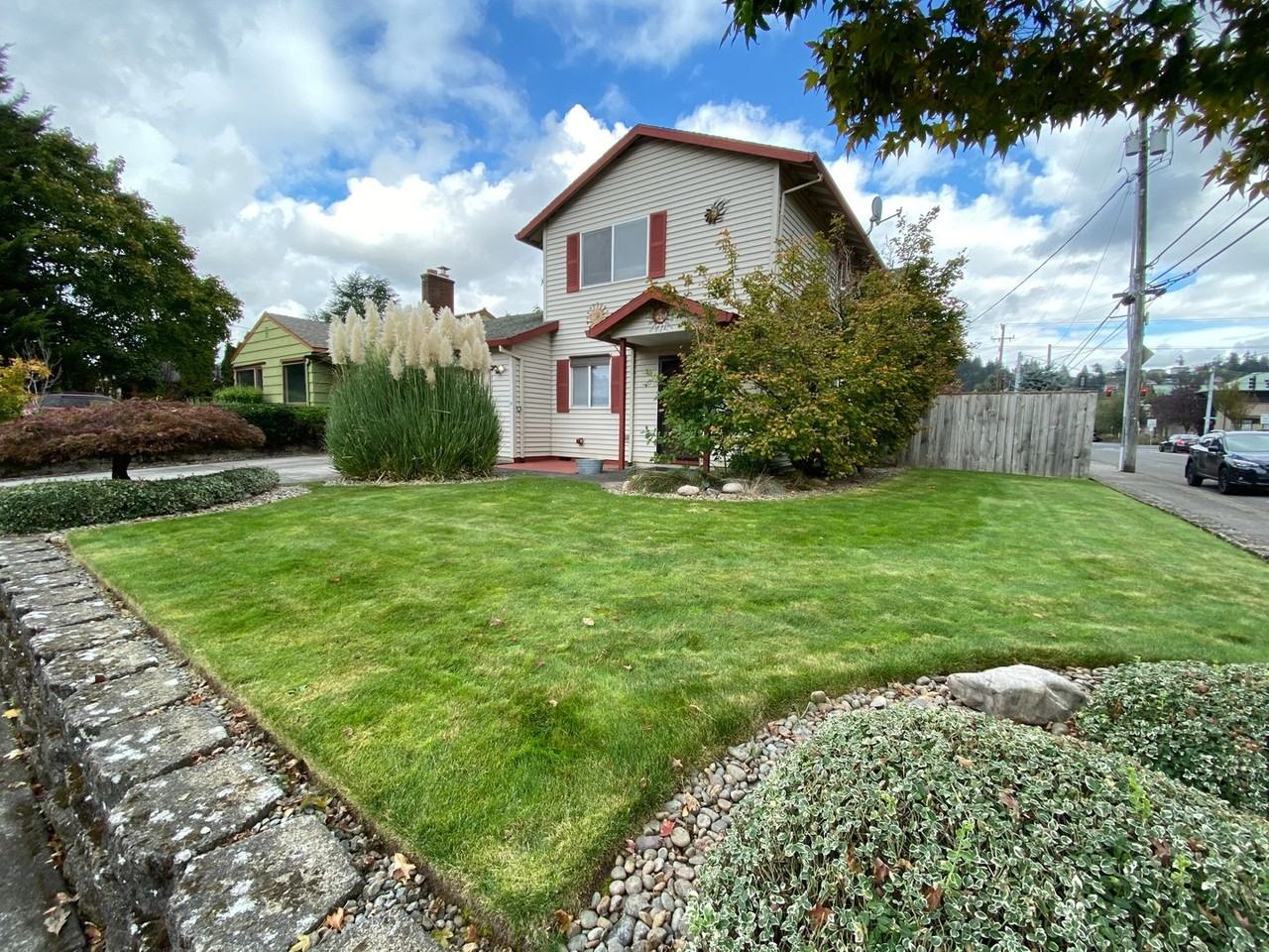 3110 Ne 81st Ave - Photo 2 of 23