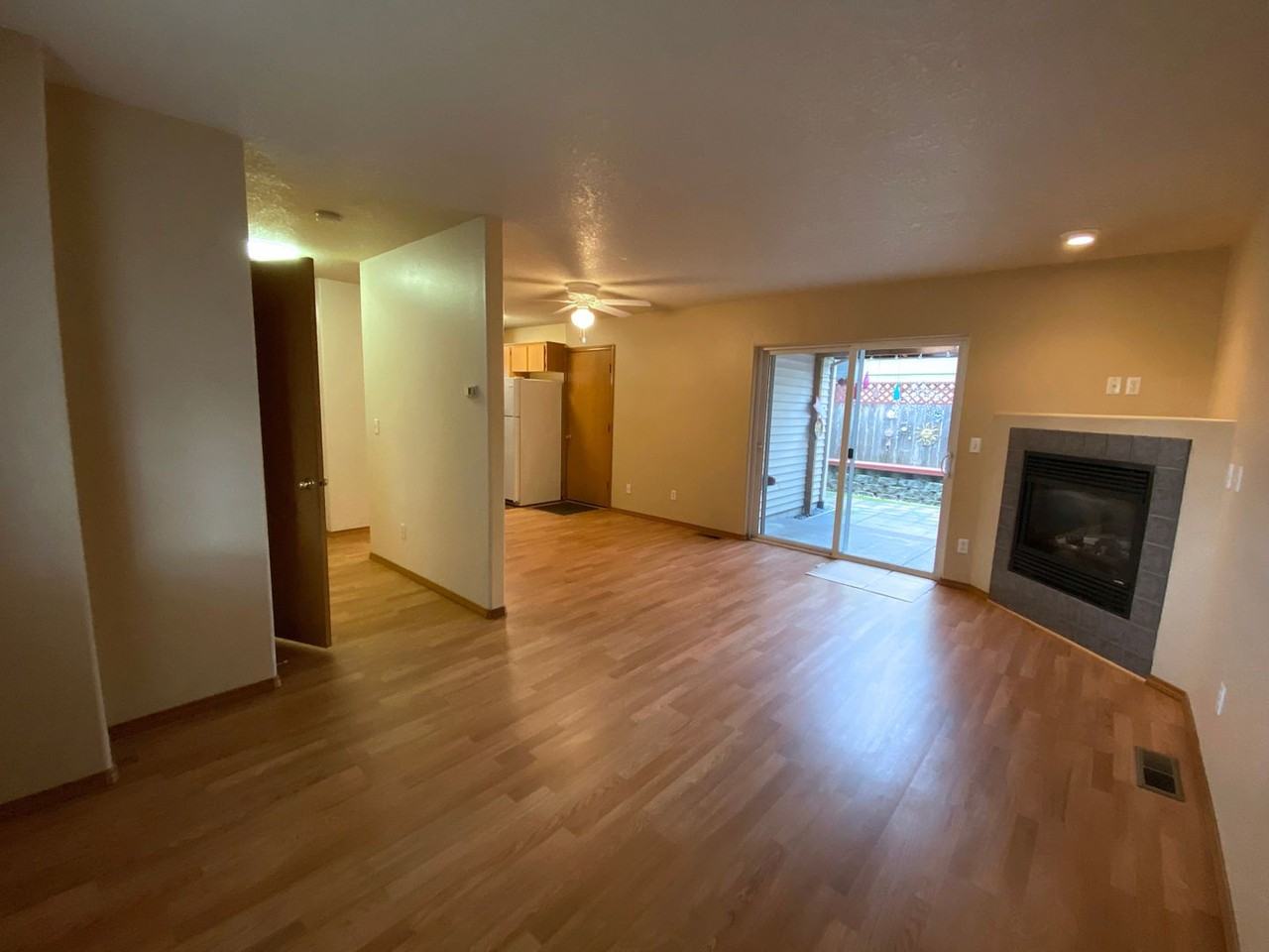 3110 Ne 81st Ave - Photo 5 of 23