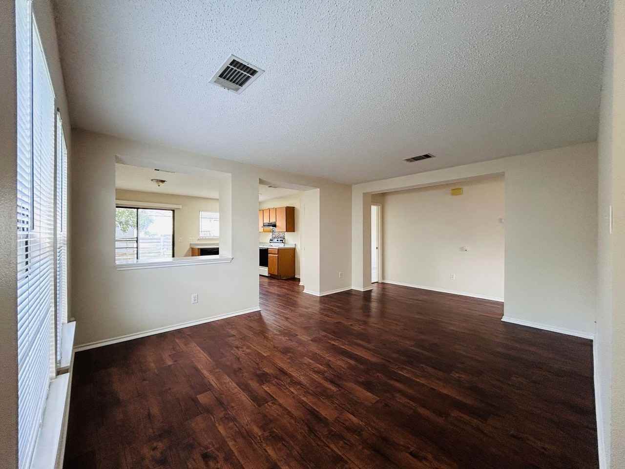 3639 Bass Loop - Photo 2 of 16